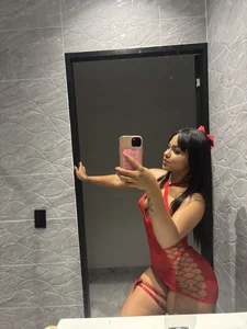 KHLOE 🥰🤪🤍 od dirtyplayfantasies  snímek