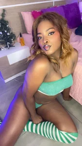 KAROL-SCOTT: Socks show? 👣 Maybe wanna try something new ( 2 фото)