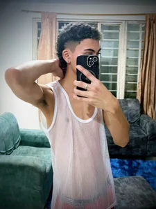 yulian_vasquez kullanıcısının Say My Name albümü -  6 fotoğraf