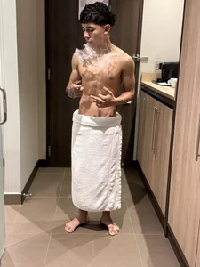 Public de Bradley_Strong  4 Imagens