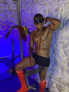 RicoBrown777_ We exercise together? Pic 4