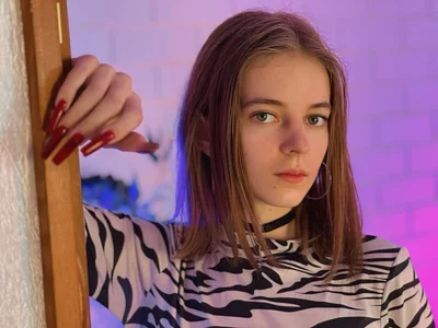 TinaDavil Public  2টি ছবি