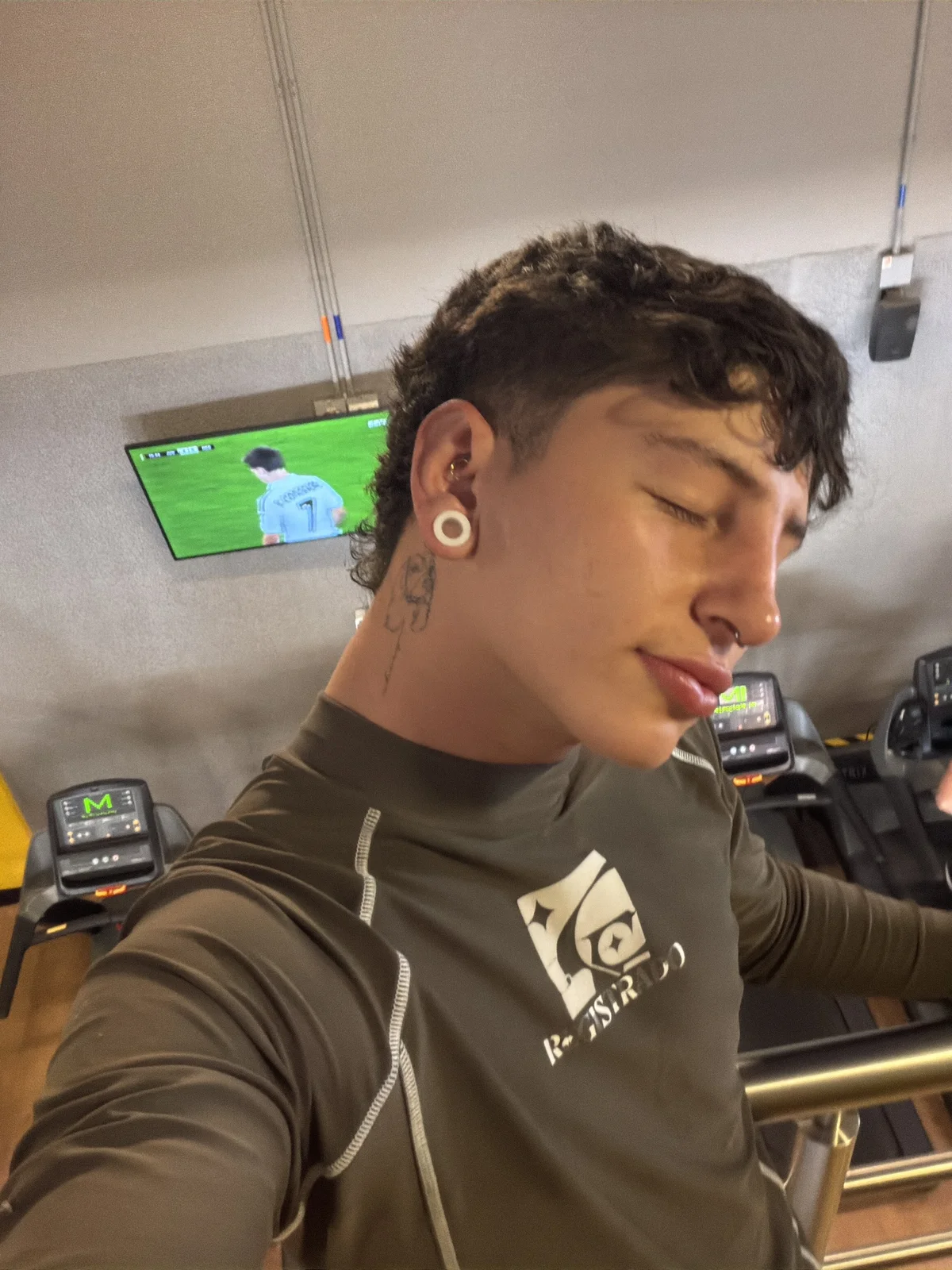 ARON_LUXX 熱門圖片 6904