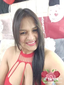 Angela_mature49 Sexy red Foto