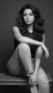 Public de KiaraSingle  5 Imagens