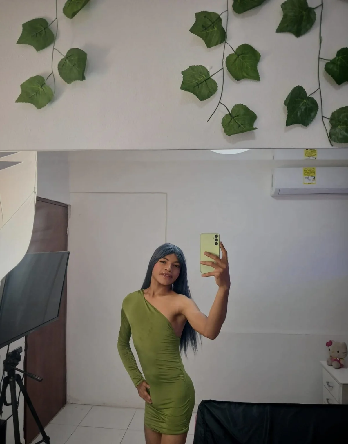 Catalina_skinny1 Image populaire  2047