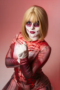 annieesweett 💛 A different Annie, more intense, more mine... I was fascinated by this cosplay. Pic 6