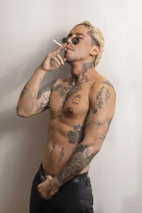 mister_eithan A RICH BODY 😏 Billede 4