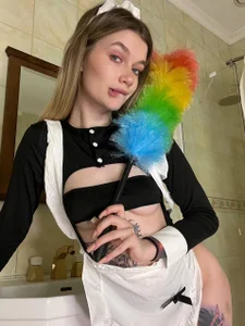 AnacondaOn juicy maid  5টি ছবি