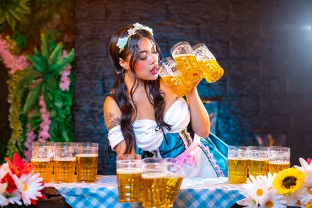 danika_mori1: oktoberfets ( 7 фото)