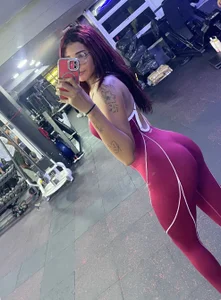 Alexandra-Montero: Public ( 5 фото)