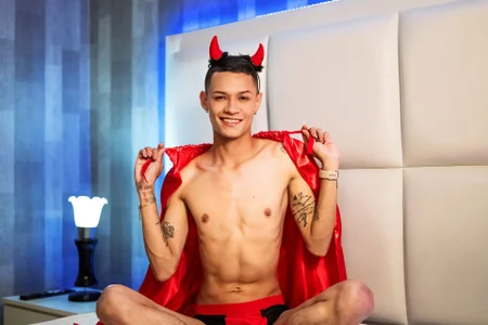 this playful boy 🔥 de TadeoFostter  6 Imagens