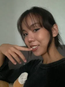 FreedaKulow meoow👄🐾 টি ছবি