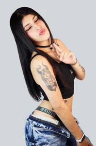 🖤 de JENNA_TAY1  2 Imagens