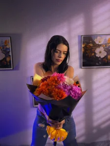 flower of charm❤️‍🔥 od loress_ass_mature  3 sn ímek