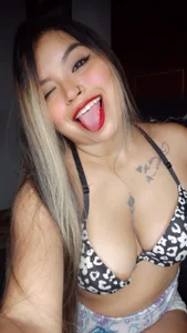 Emily_Lit A SEXY GIRL Pic 2