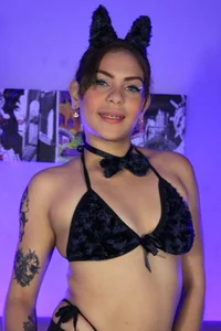 red_point_x's Megan♥ Sex Photo 6