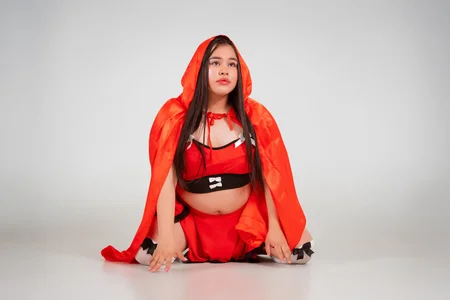 Rose_Nova_ Public Pic