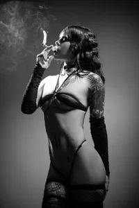 SweetDevil_7 your favorite dark girl 😈💕 Bilde