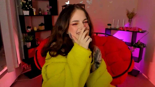 BratzieDarsie First stream in 2023 :3 Pic 3