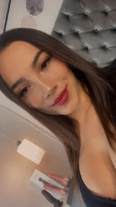 Kim_BlaneのDo you want play with my Tits?の 2枚の写真