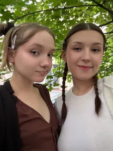 bambi_luLulu and Kate (katexxxx)🤍💜 Bild 3