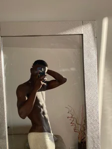 mike_wallace Come here sexy... it's time to do something hot, you and me 😈😈 Pic