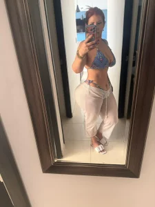 Mrs_Maddy_Curves 🍑💕 Billede