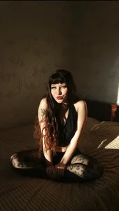 cozy de Amber_Glow_  3 Imagens