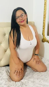 kat-hot kat-hot 8 Pic 6