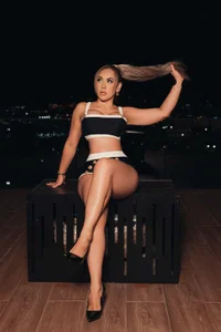 SophieBarnett Sensuality at night Immagine  3