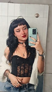 Public de AfroditaCipriano  3 photos