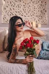 NaishaFord_1 Valentine's Day is for my lovers  4টি ছবি