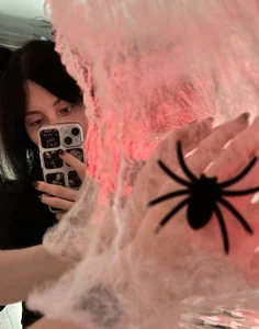 Trick or Tease... Which One Do You Want? od FakeLamb  8 snímek