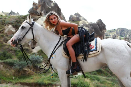 SonyaParker Cappadoccia Poză 8