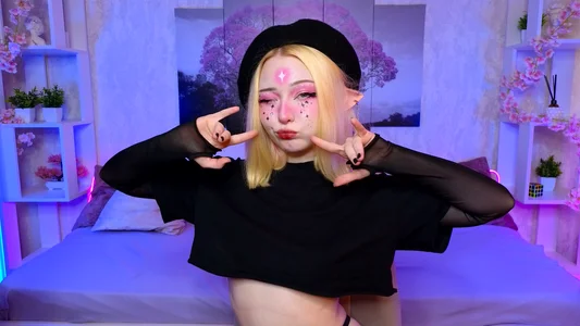 ElswythCovil elf? Frenchwoman? Poză 6