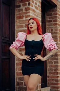 LeaThompson Elegant Street Fotka 7