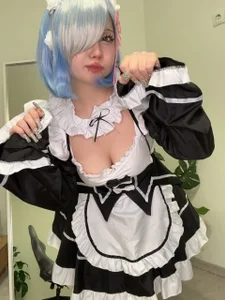 my cute rem cosplay(ﾉ≧ڡ≦) Teehee~! od Kyomi_Sun  snímek