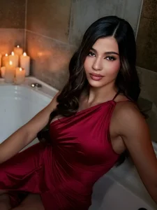 The Passion of Red de RoxanneHill_  7 Imagens