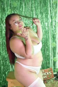 brenda_watson_ happy st patrick's day 🧙🏼‍♀️🍀✨ Pic 2