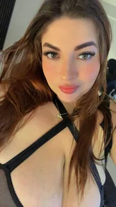 sarahreyess_11 Being by your side has done me so much good. I look prettier with you, love. Pic