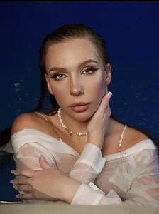 AlysonHuxley_ Touch Me Underwater 🌊 Pic 3