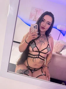 MedussaThomson casual photos for you Pic 7