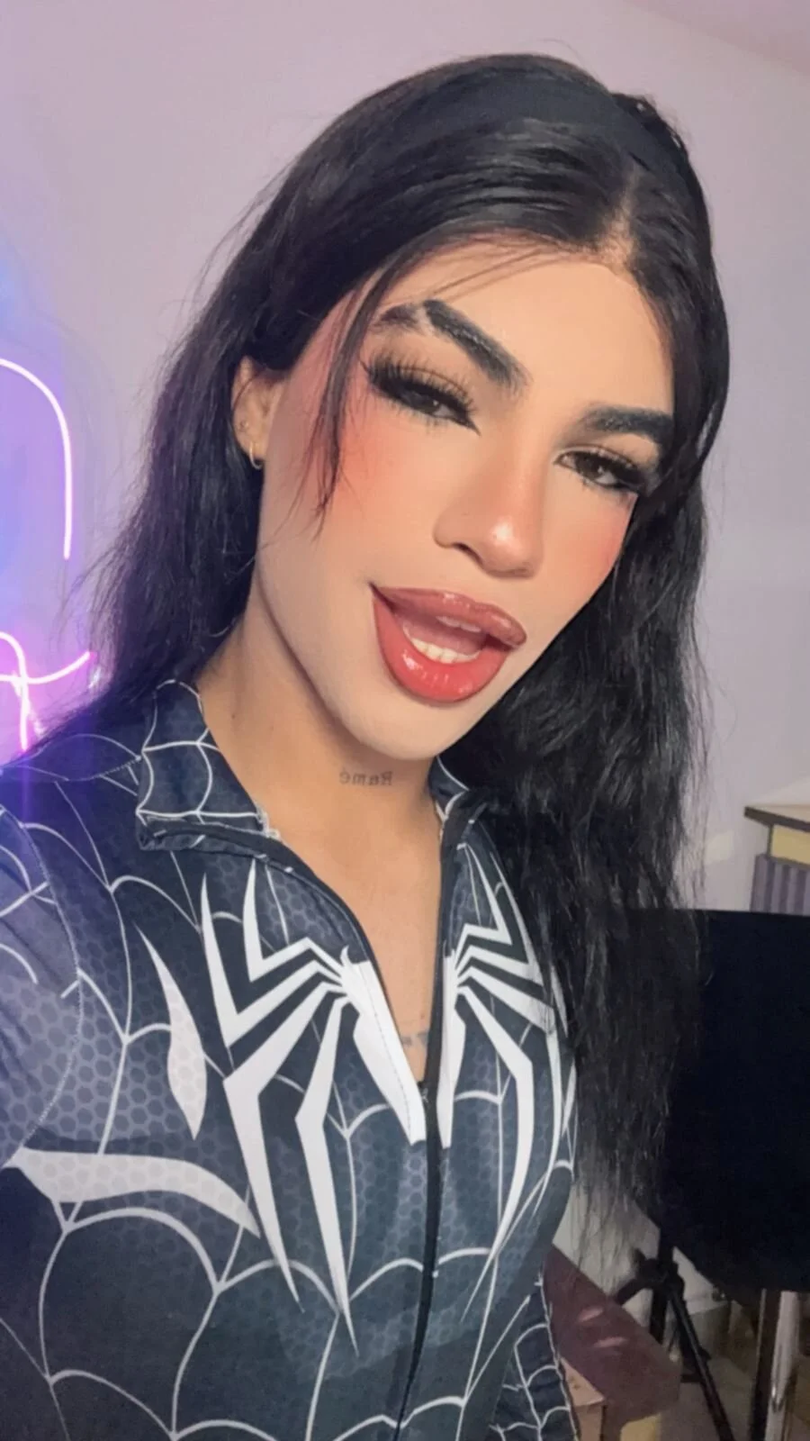 Kirby_Carrington Trending Pic 3157