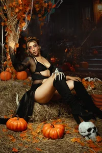 CALANTHELOVE1 your brand new goddess of frenzy  5টি ছবি