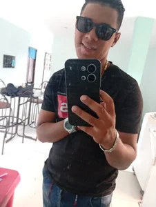 Leo_444_ Public  2টি ছবি