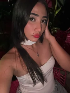 Mia_Luxee Public Kuva 2