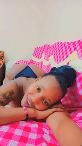sexy-amber9 Public slika 3