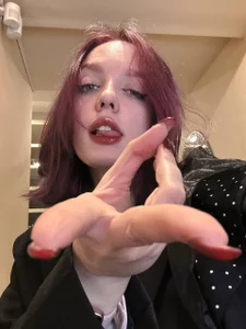 R0cket_bunny kullanıcısının Cutie with cherry hair albümü -  3 fotoğraf