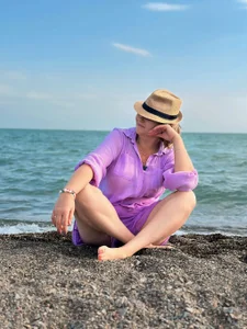 LadiNika Public Foto